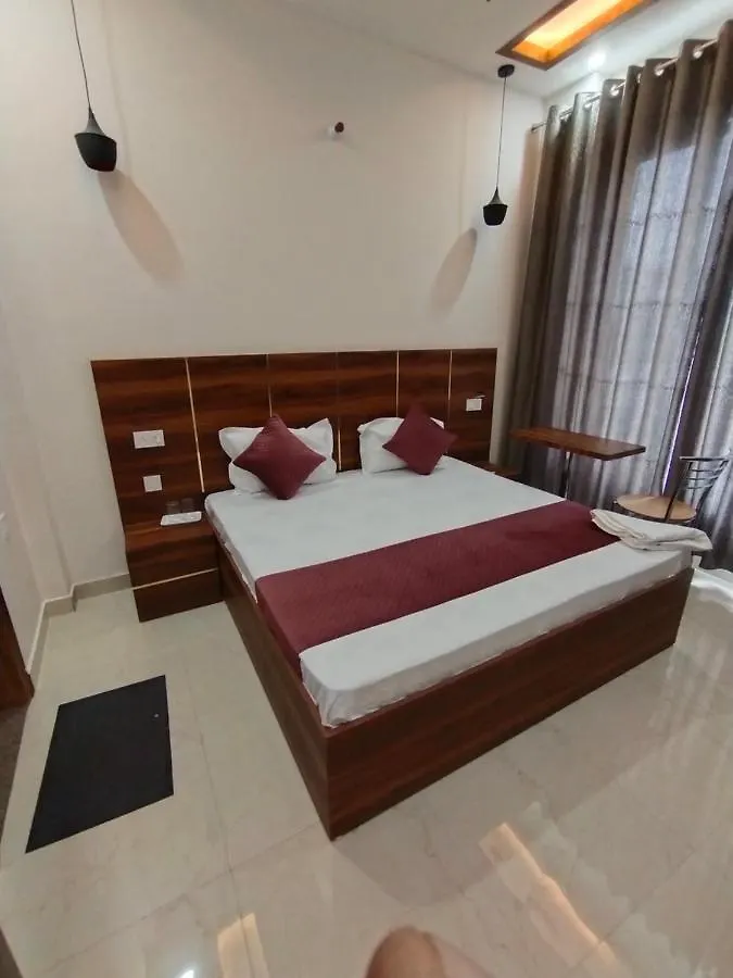 Hotel Kartik Zirakpur India
