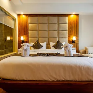  Homestay Airport Delhi Aerocity Plaza India